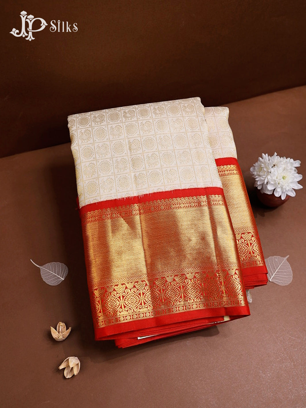 Off White And Red Kanchipuram Silk Saree - D7462