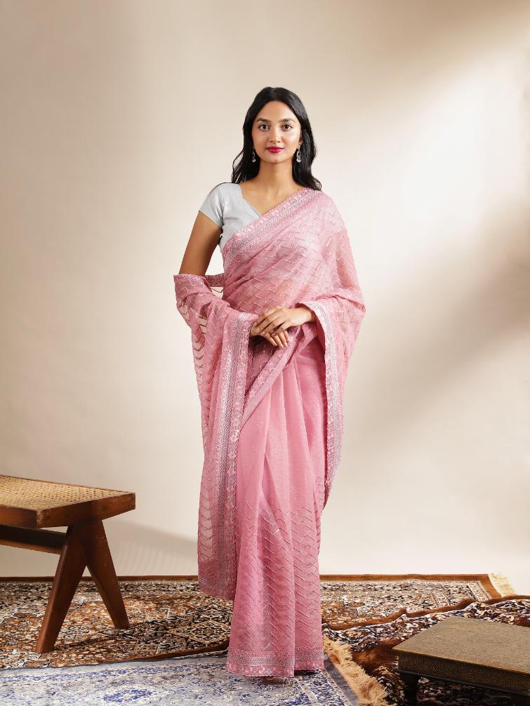 Must-Have Saree Styles for College and Farewell 2024