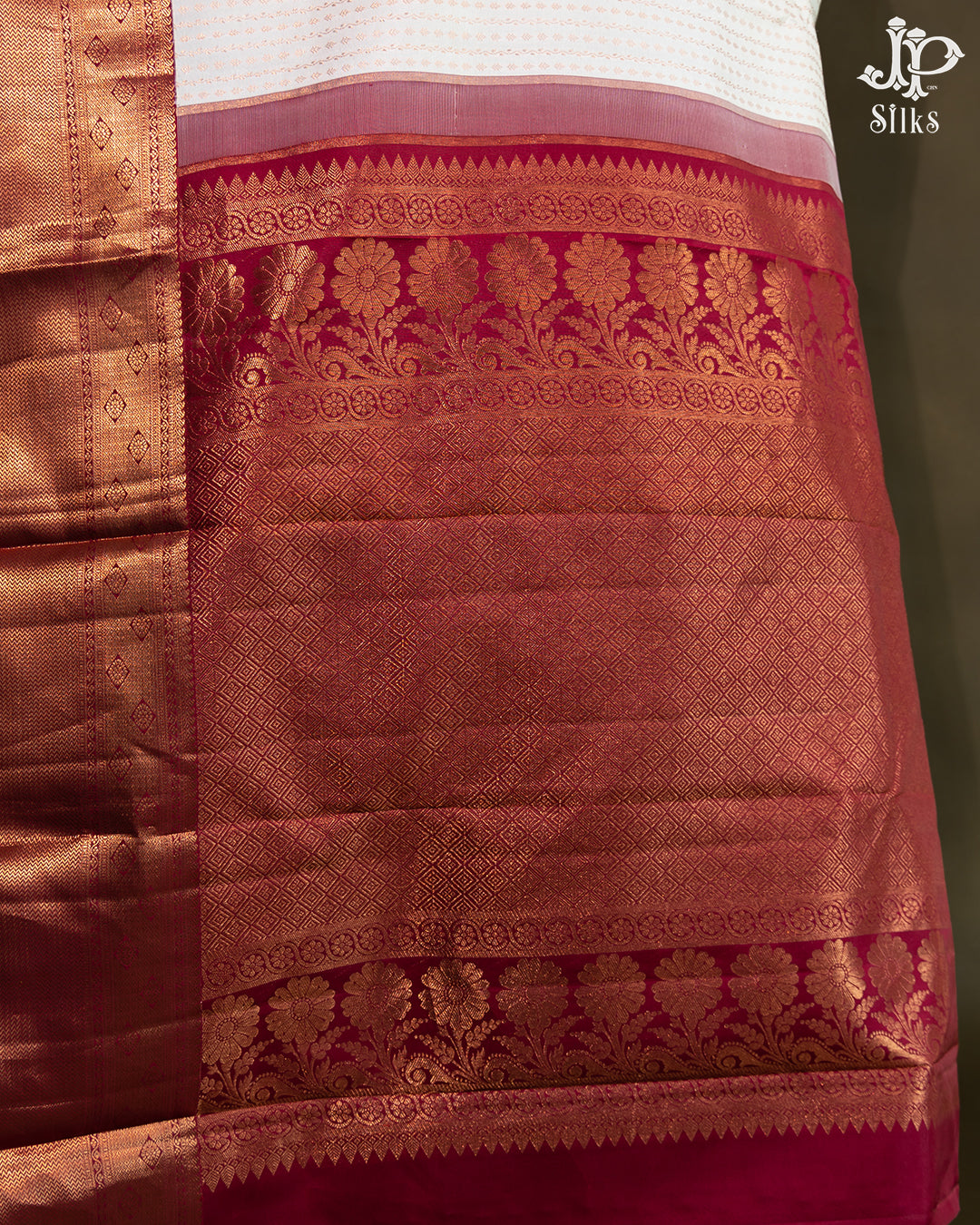 Cream And Maroon Kanchipuram Pure Silk Saree - D6751