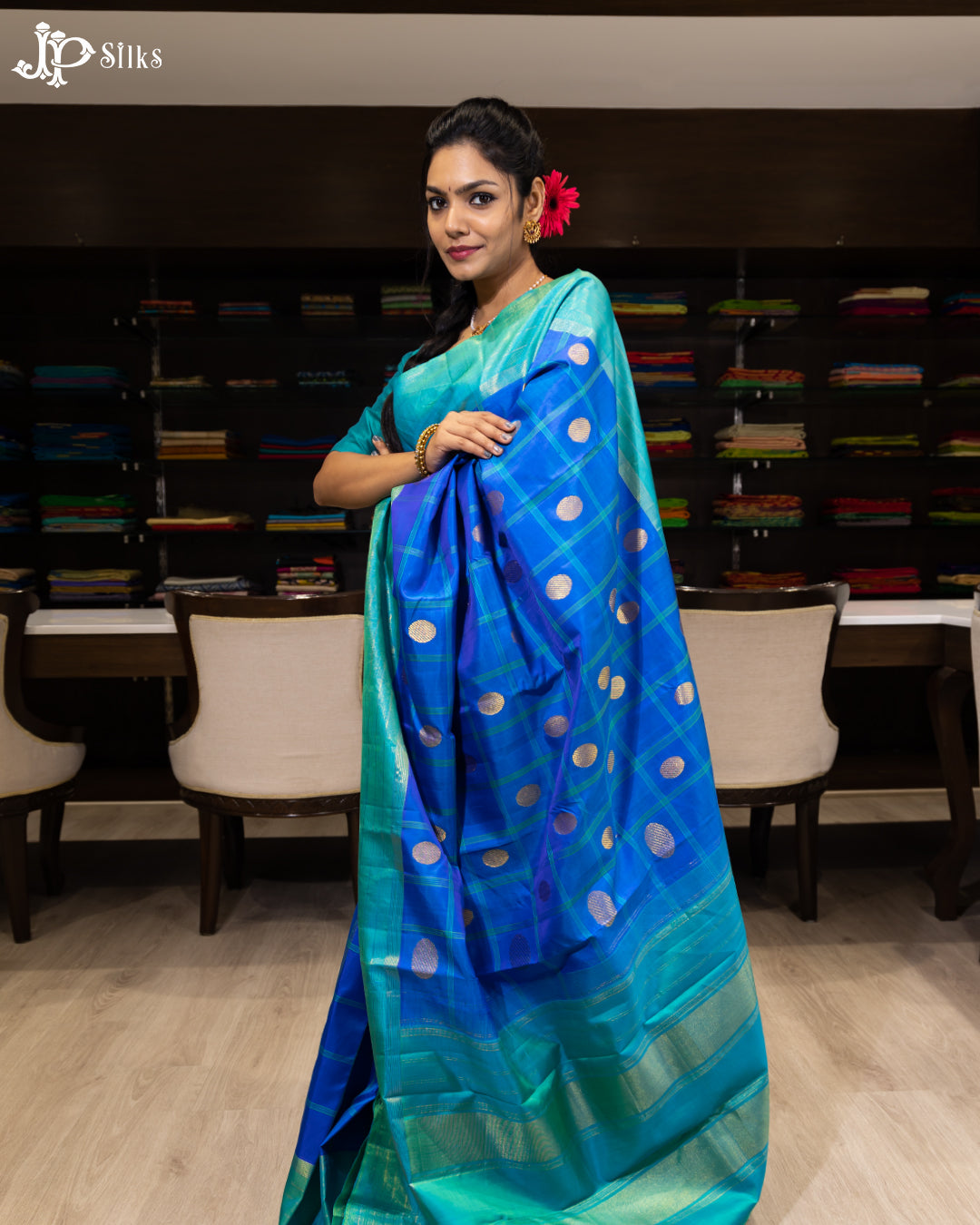 Dual Shade Blue And Peacock Green Pure Kanchipuram Silk Saree - F3372