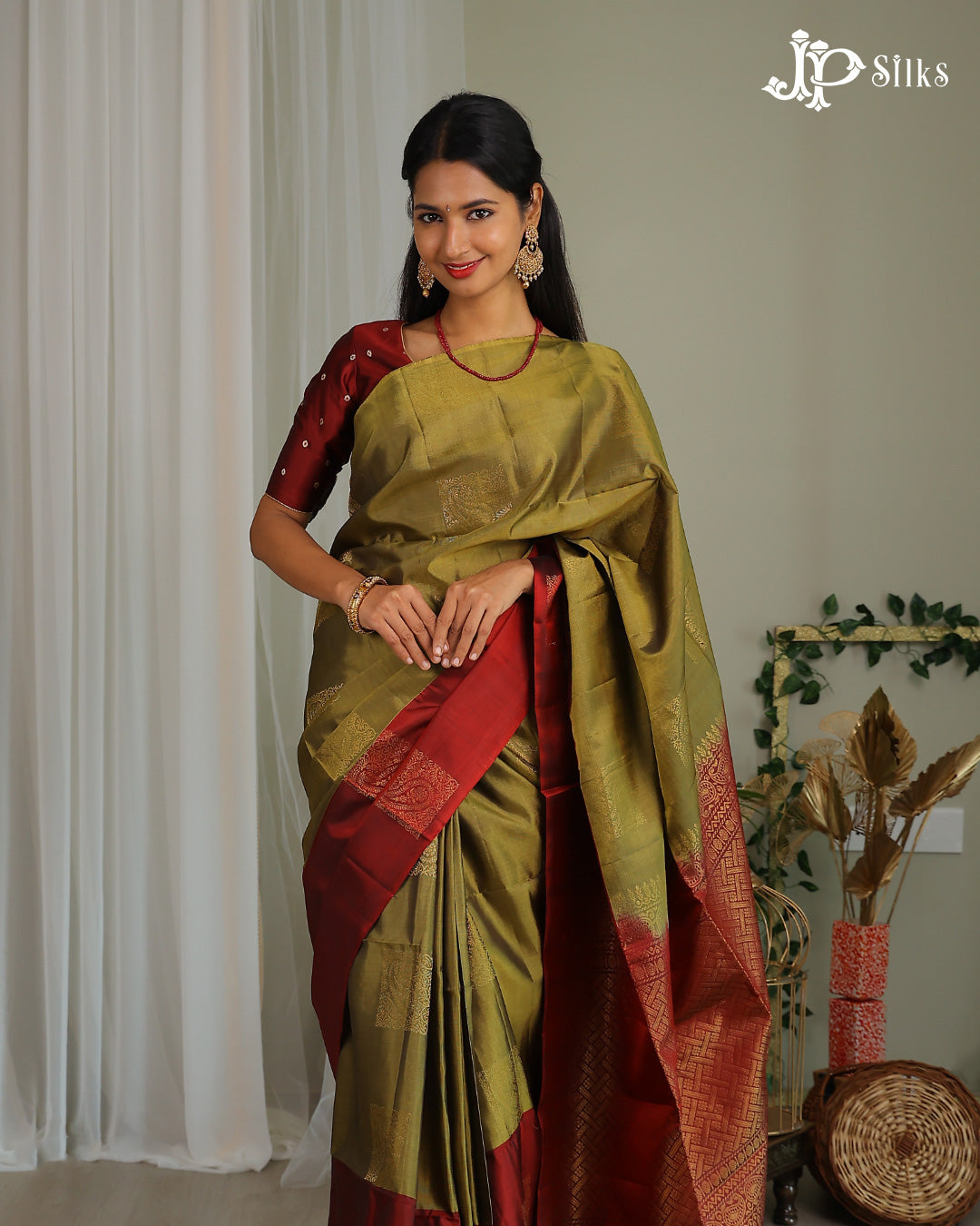 Mehandi Green and Maroon Soft Silk Saree - E5087