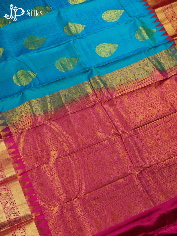 Dual Shade Green with Pink Kanchipuram Silk Saree - A6118 - View 3