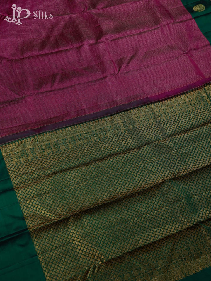 Magenta with Bottle Green Kanchipuram Silk Saree - F2339 - View 3