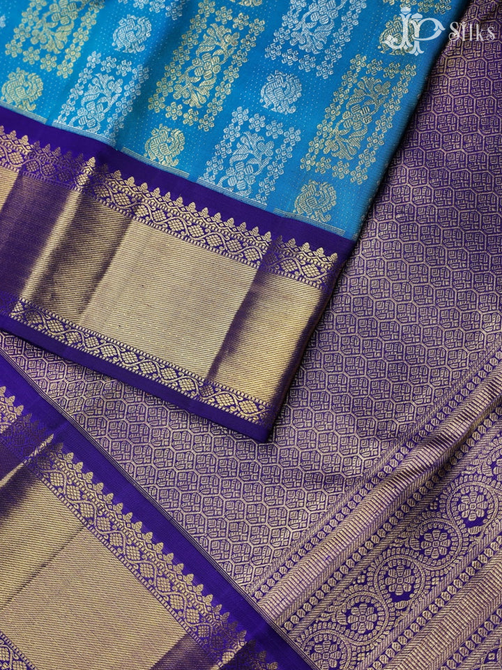 Ramar Blue with Violet Kanchipuram Silk Saree - A1298 - View 5