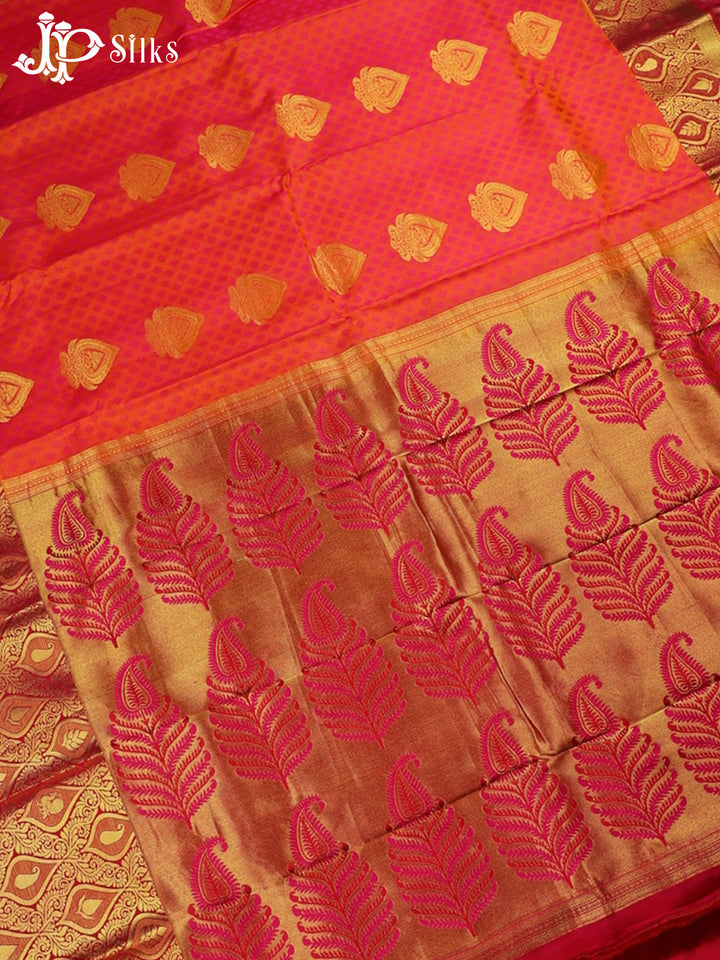 Pinkish Orange with Dark Pink Kanchipuram Silk Saree - A6121 - View 3