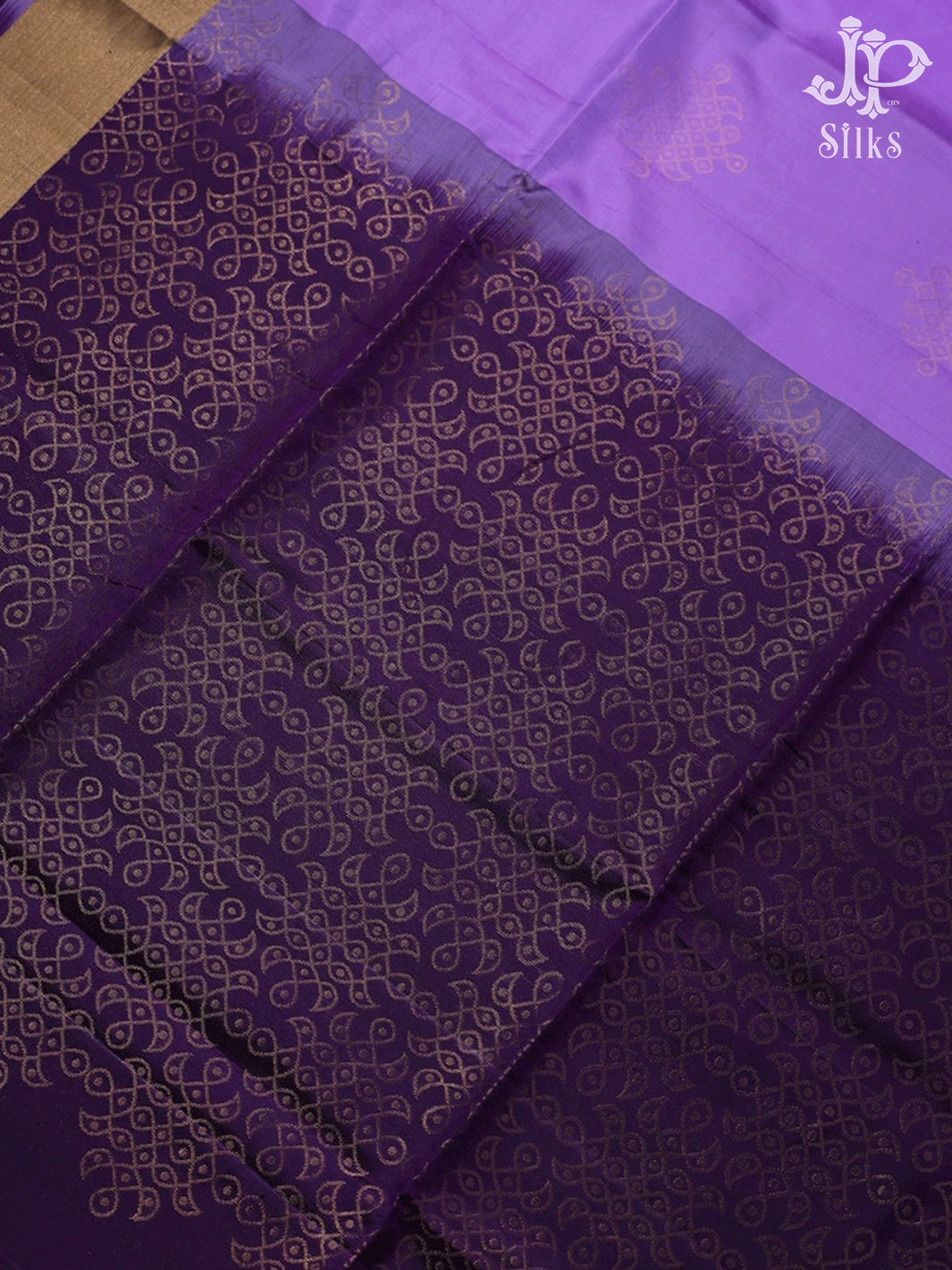 Lavender Kolam Pattern Soft Silk Saree - E5095 - View 2