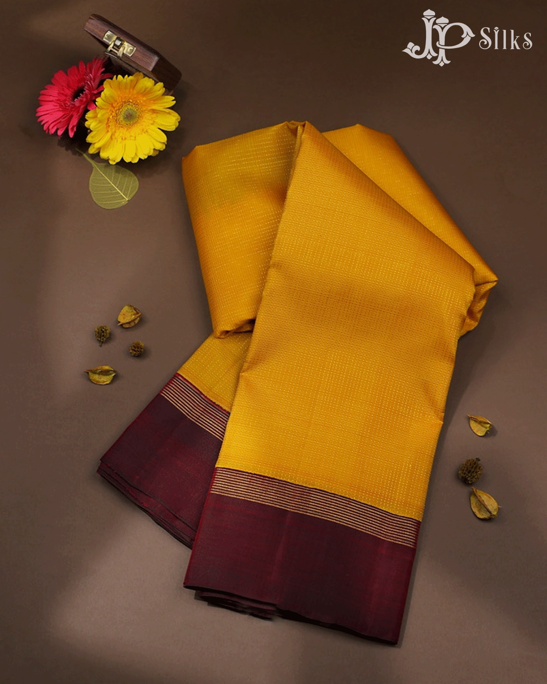 Yellow with Maroon Vaira Oosi motif Kanchipuram Silk Saree - E5123