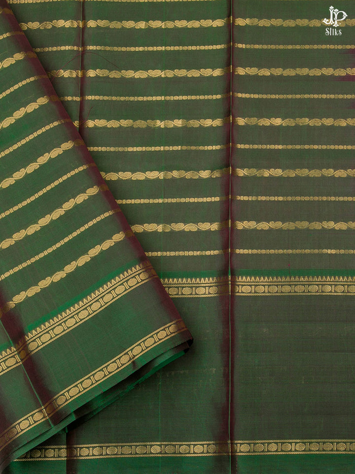 Maroon and Green Kanchipuram Silk Saree - D9796 -View 4