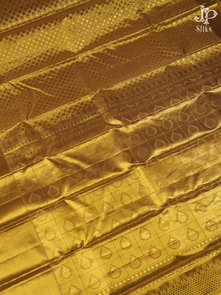 Gold Small Buttas Kanchipuram Silk Saree - E4522 - View 3