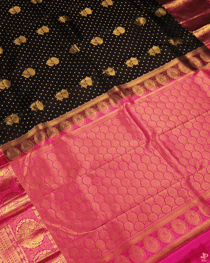 Black and Pink kanchipuram silk Saree - A6099 - View 4