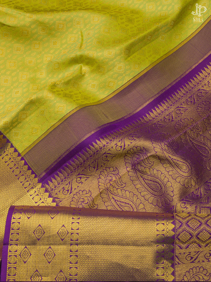 Light Green and Purple Kanchipuram Silk Saree - D6750 - View 2