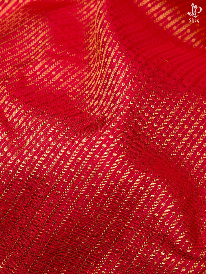 Red Kanchipuram Silk Saree - D8181 - View 3
