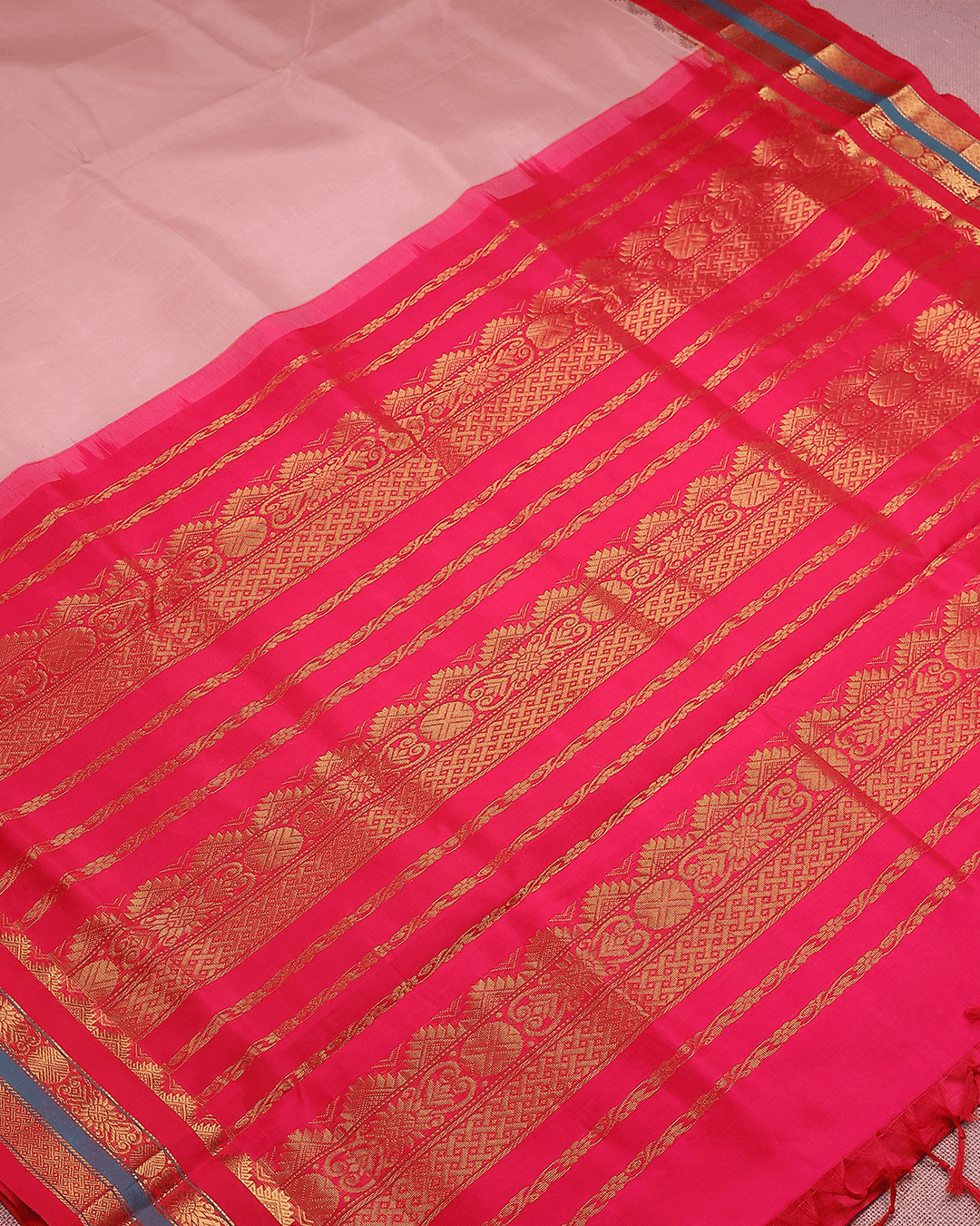 Peach Pink and Red Silk Cotton Saree - D8238 - View 6