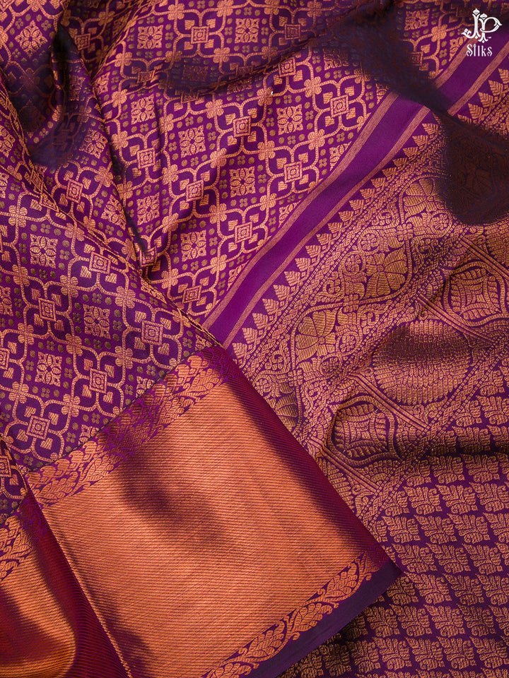 Violet Kanchipuram Silk Saree - D6744 - View 2