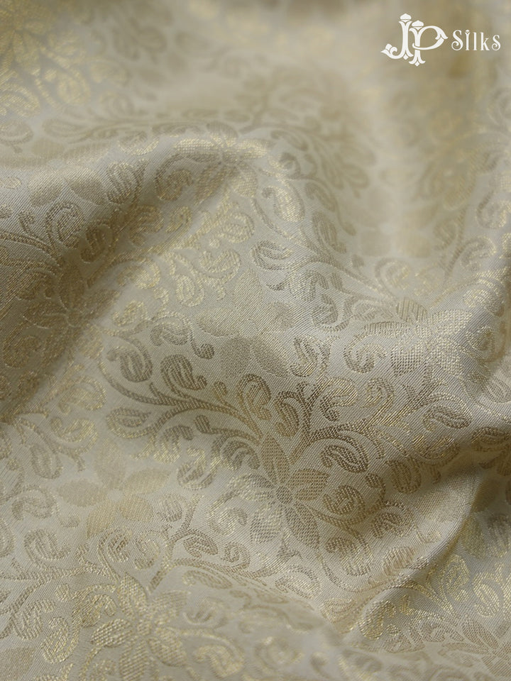 White Kanchipuram Silk Saree - F2340 - View 6