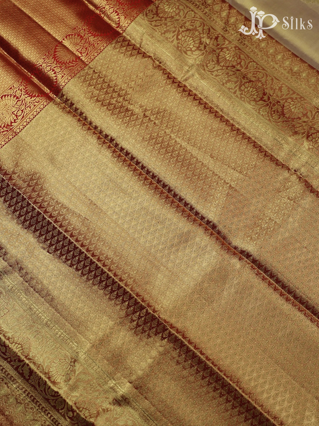 Golden  shimmer with red colour Kanchipuram Silk Saree - F2341 - View 5