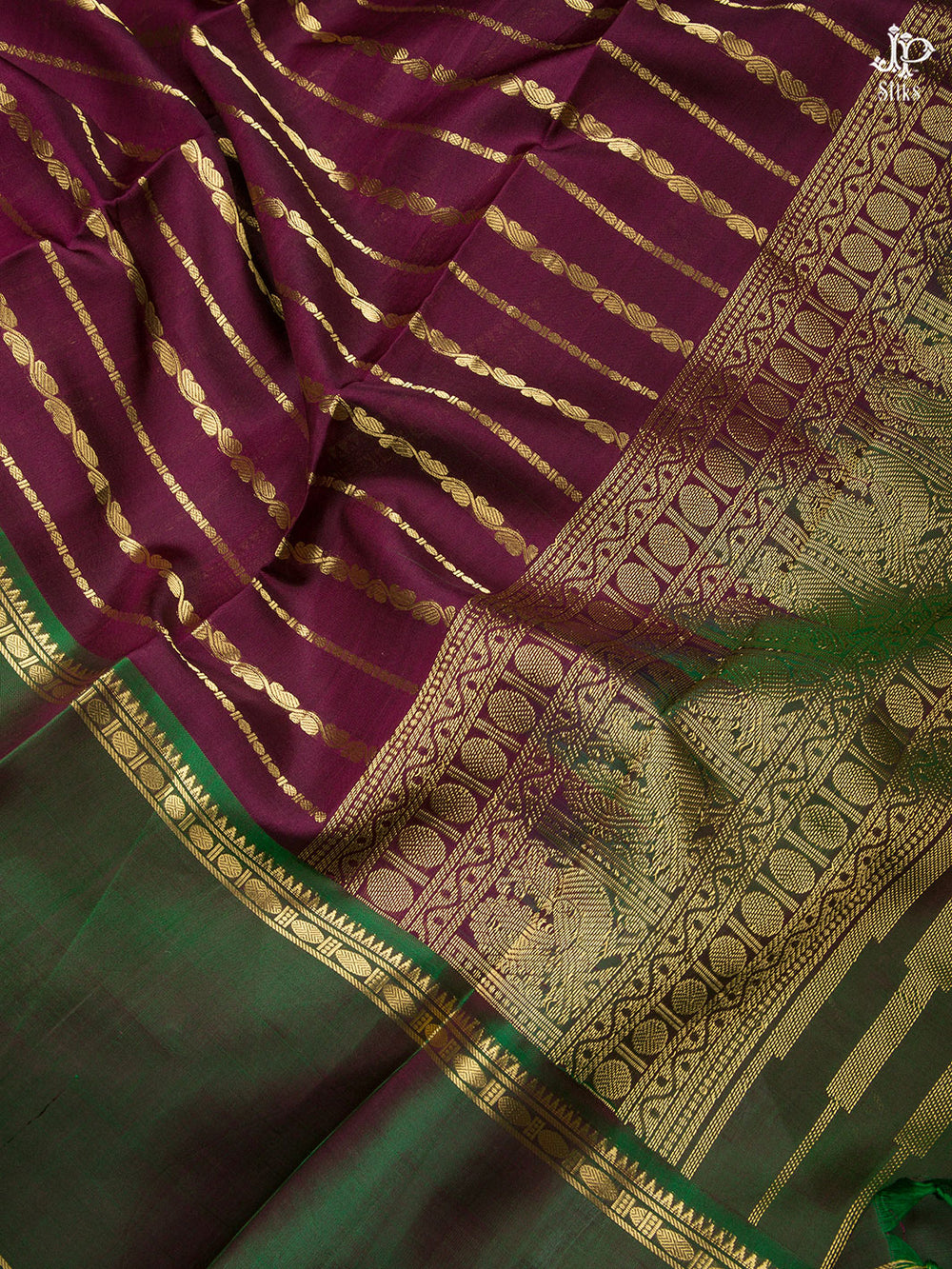 Maroon and Green Kanchipuram Silk Saree - D9796 -View 2