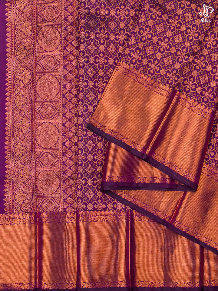 Violet Kanchipuram Silk Saree - D6744 - View 5