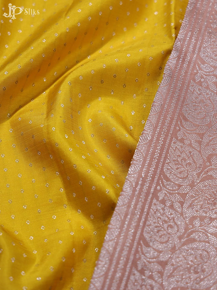 Lemon Yellow and Mauve Kanchipuram silk Saree - A1480 - View 4
