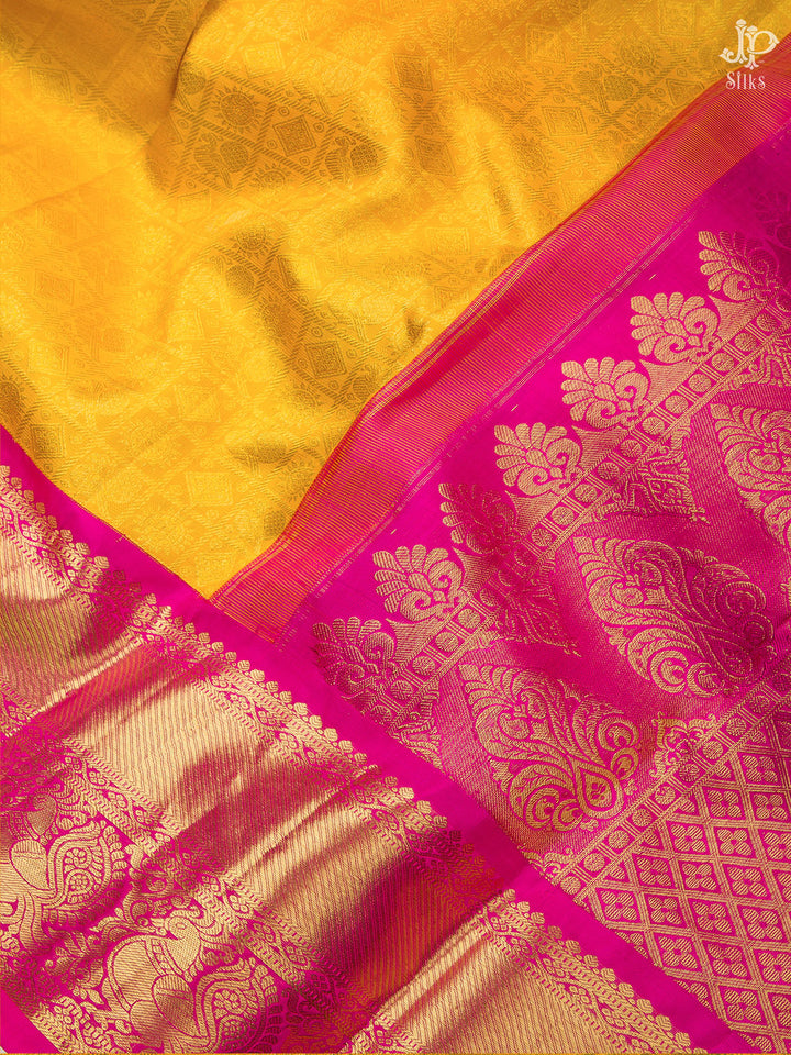 Yellow and Pink Kanchipuram Silk Saree - A7033 - View 2