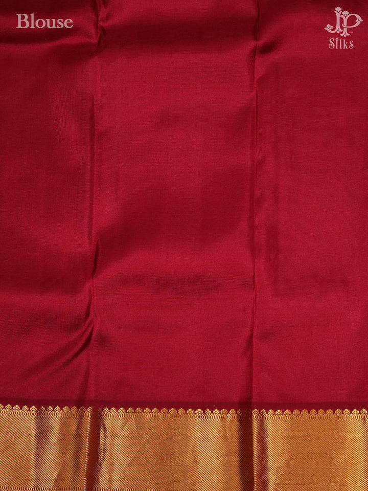 Bottle Green and Maroon Pure Silk Saree - D4758 - View 3
