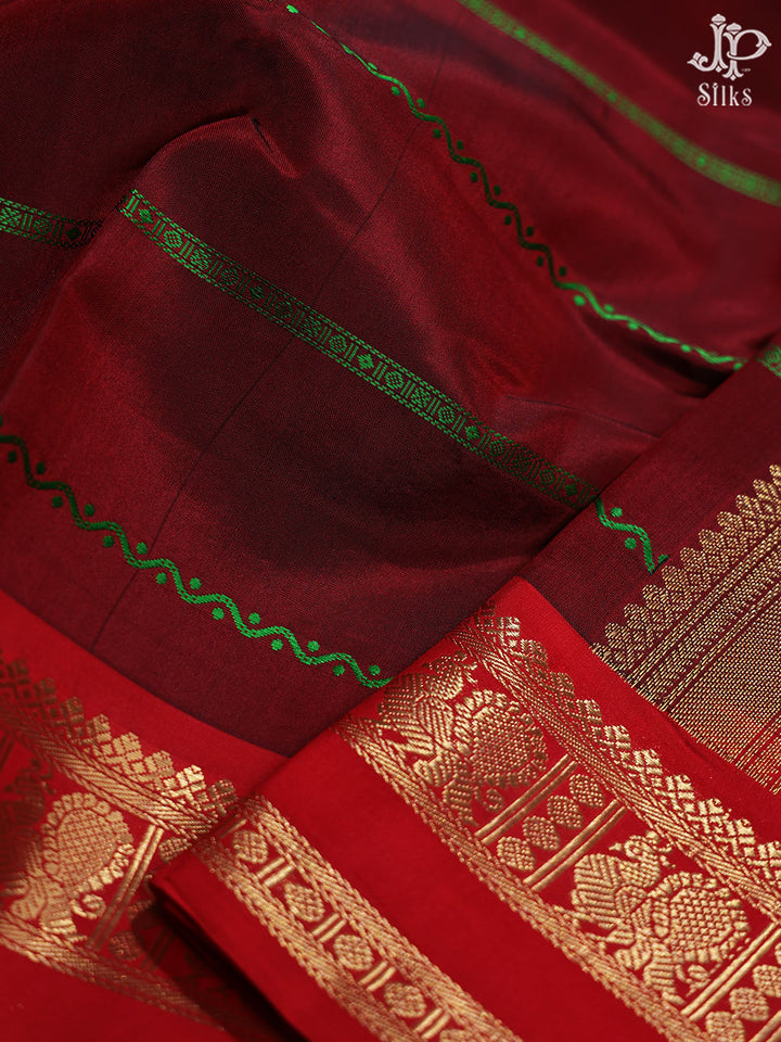 Maroon and Red Kanchipuram Silk Saree - D9791 - View  5