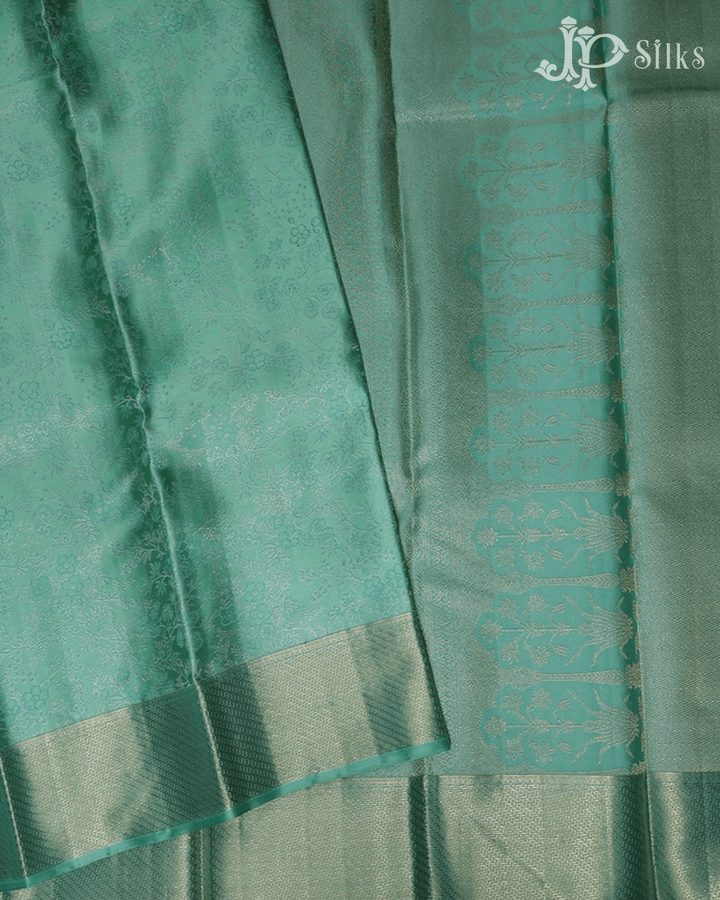 Turquoise Green Floral Design Kanchipuram Silk Saree - D7255 - View 5