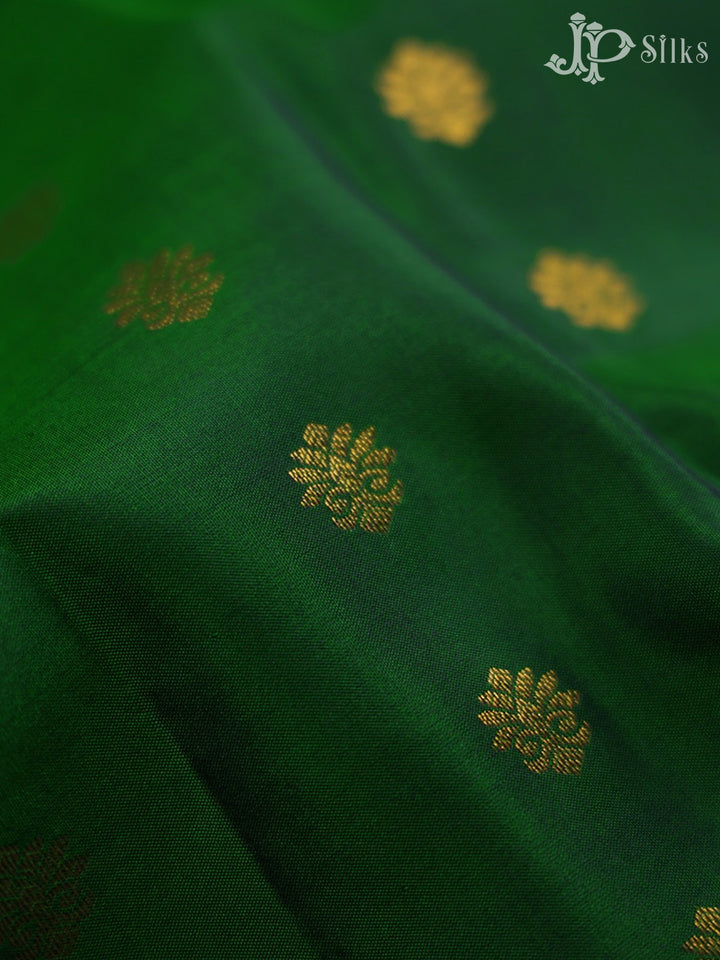 Green and Violet Kanchipuram Silk Saree - D4703