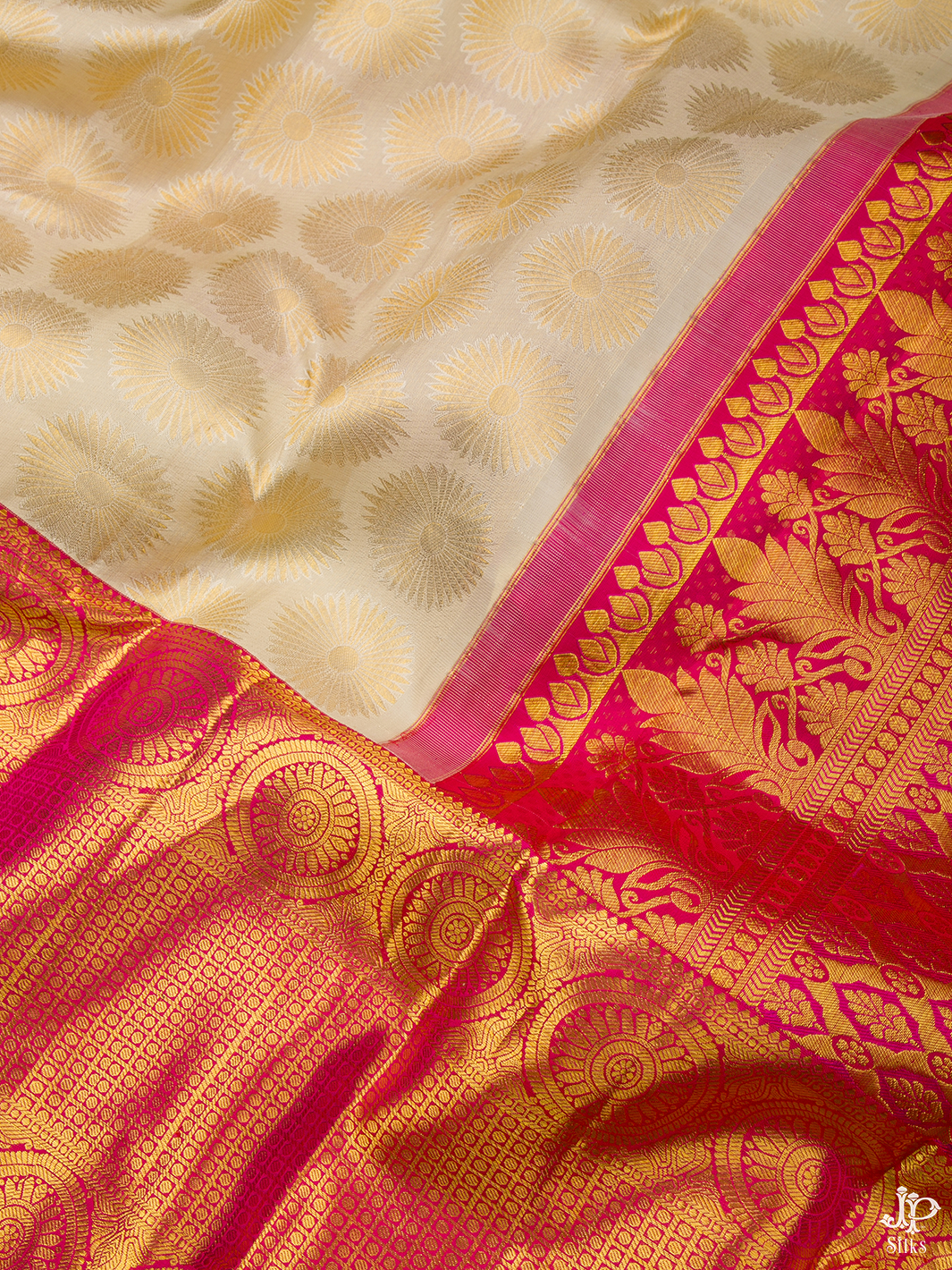 Cream and Reddish Pink Kanchipuram Silk Saree - A7235 - View 2