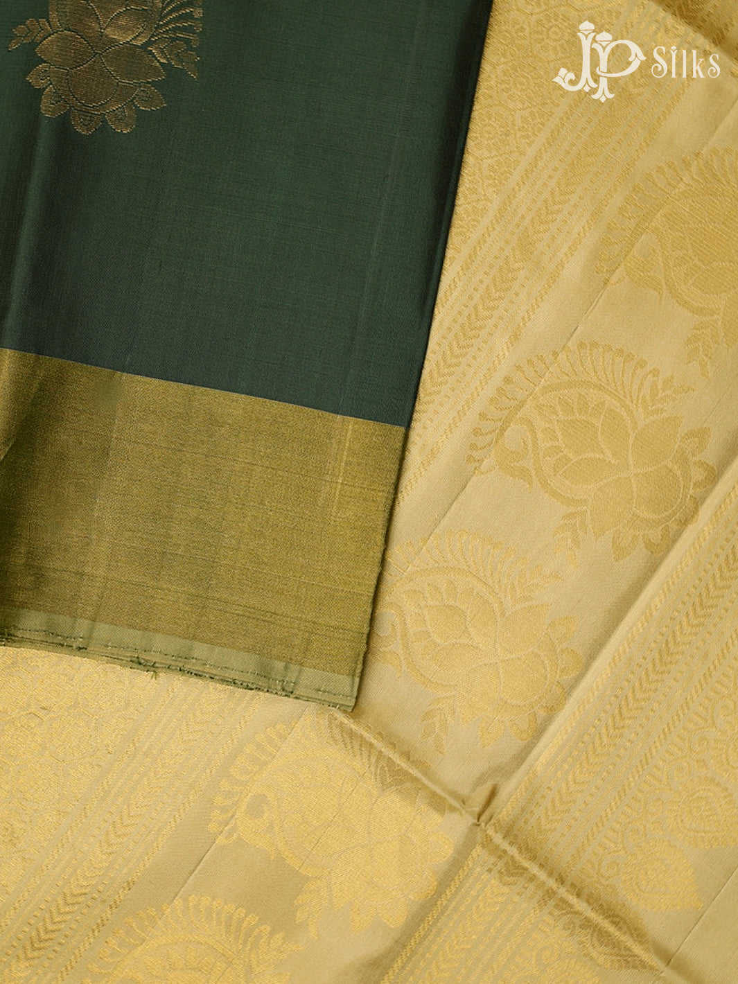 Hunter Green & Cream Soft Silk Saree - E5106