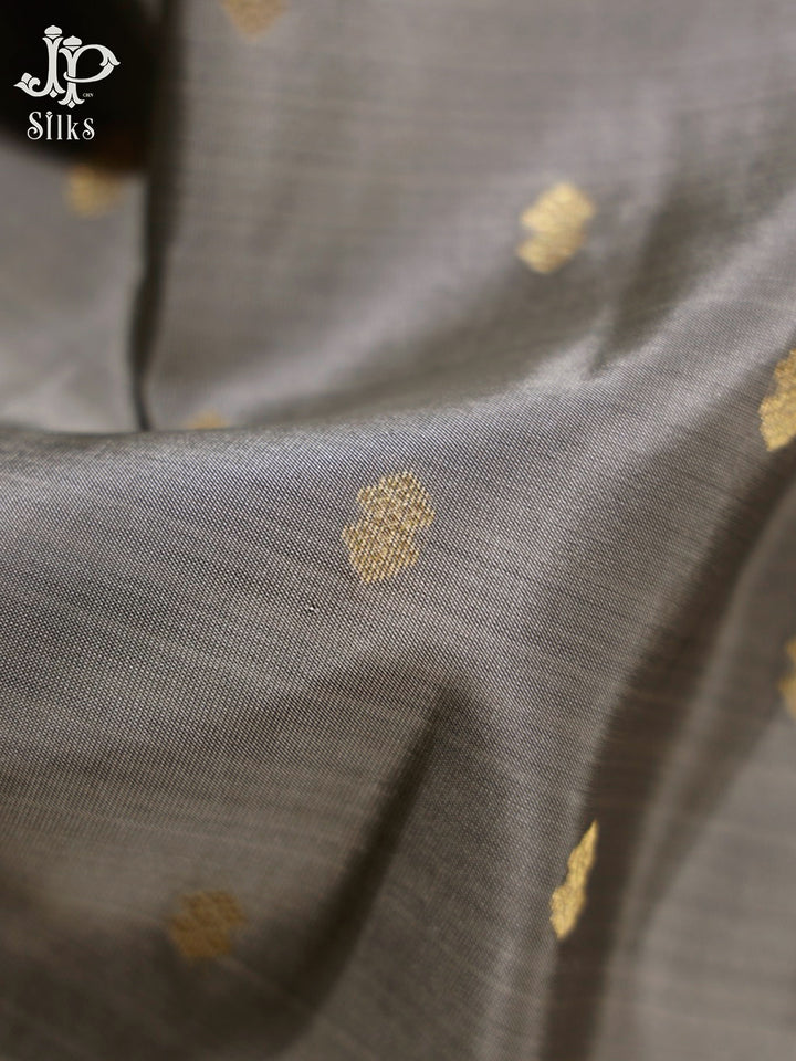 Grey & Maroon Pure Silk Mixed Saree - G328 - view3