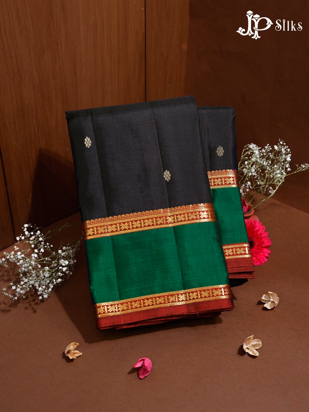 Black and Maroon Kanchipuram Silk Saree - G321 “View1”
