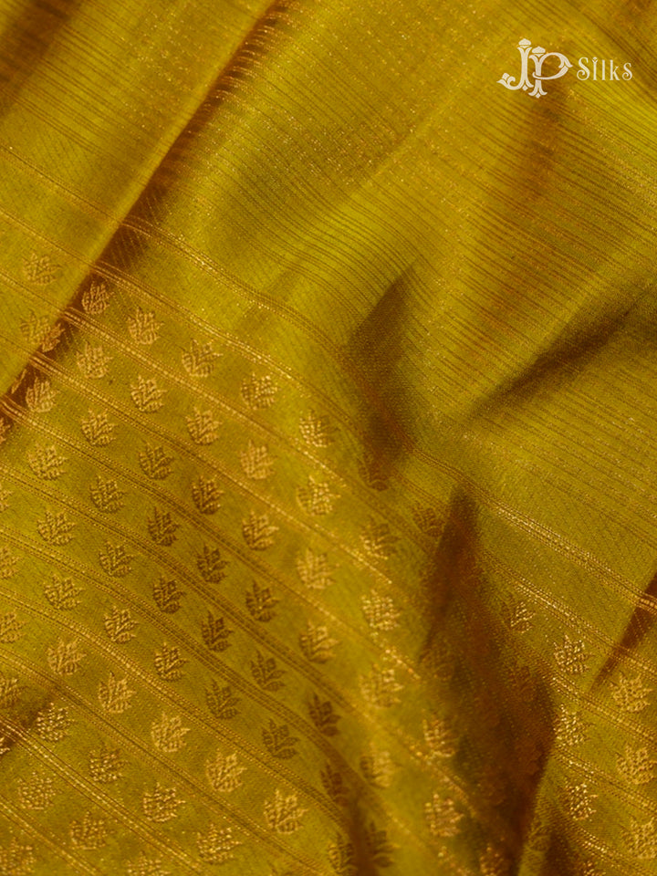 Olive Green & Maroon Kanchipuram Silk Saree - E2483-view5
