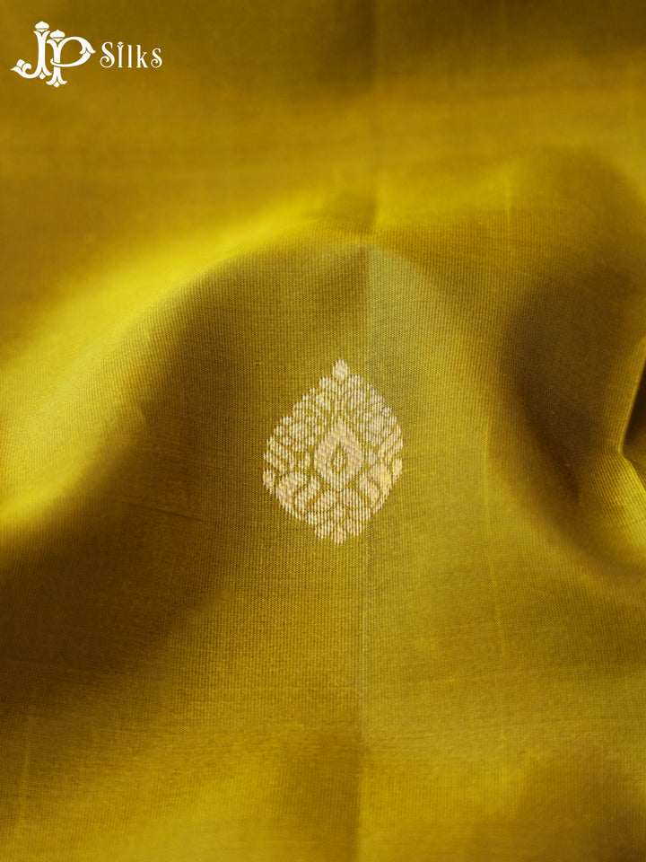 Mehandi Green & Dark Magenta Pure Silk Mix Saree - G929