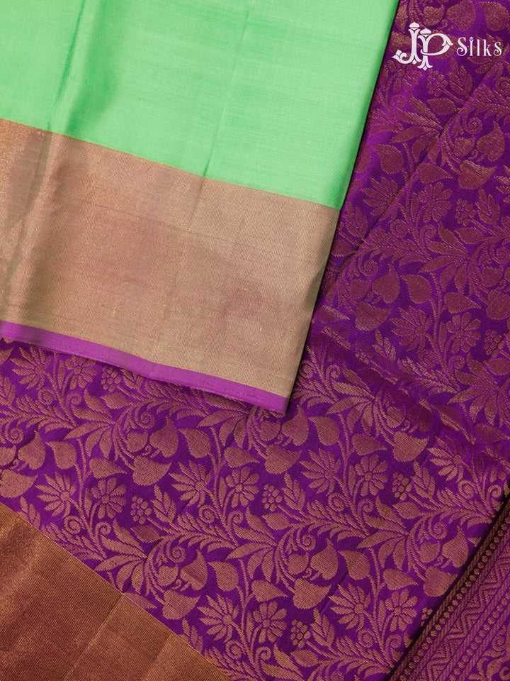 Medium Spring Green and Violet Soft Silk Saree - E5100 - view3