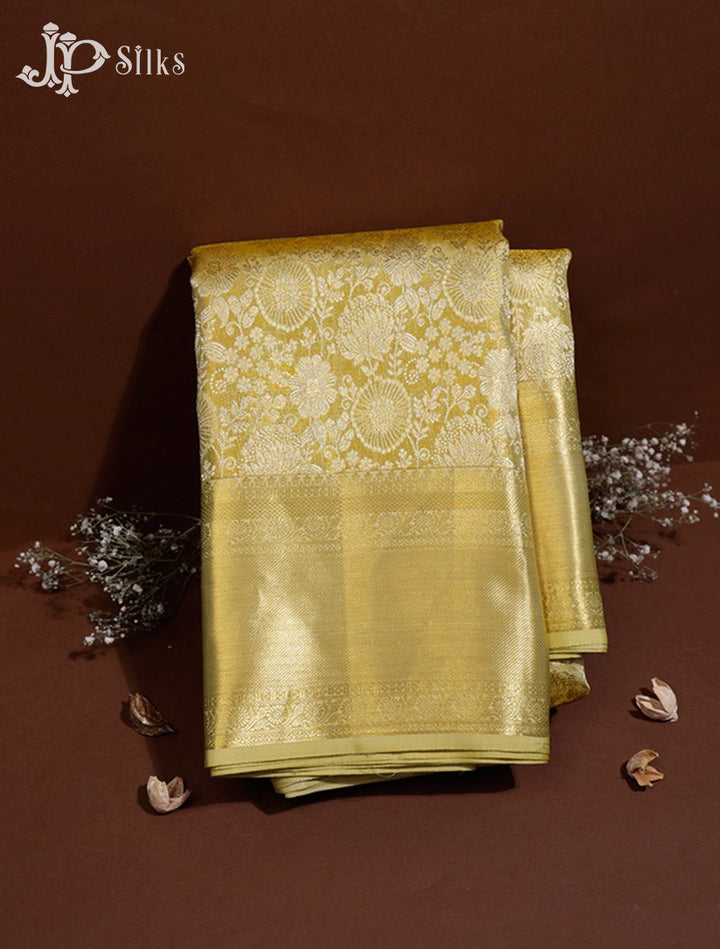 Gold Kanchipuram Silk Saree - G352