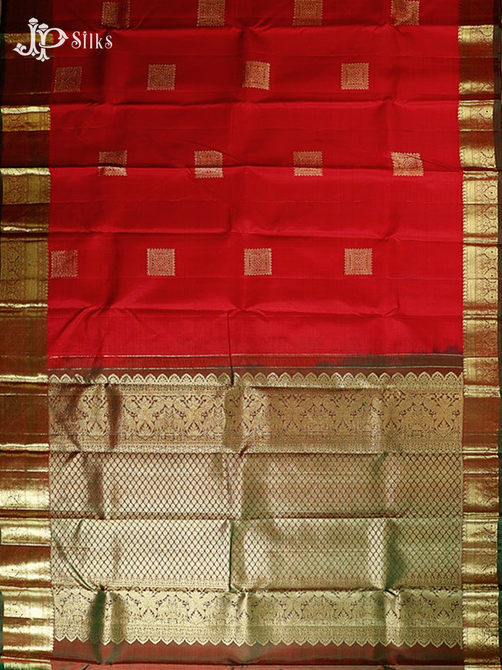 Red & Manthulir Green Kanchipuram Silk Saree - F2329