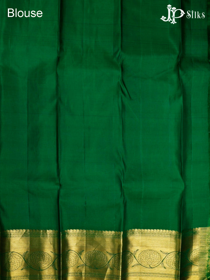 Maroon And Dark Green Kanjivaram Silk Saree - E3612