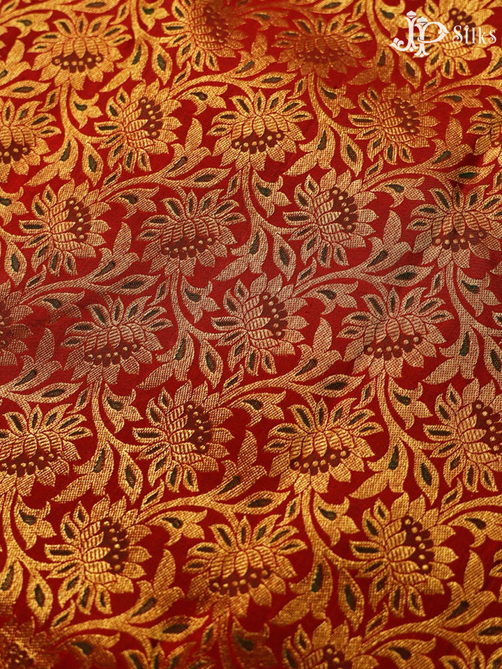 Maroon And Dark Green Kanjivaram Silk Saree - E3612