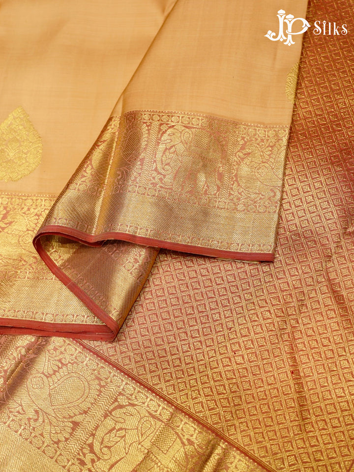 Cream and Onion Pink Kanchipuram Silk Saree - F6