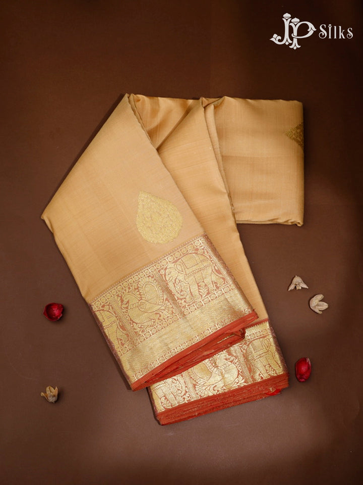 Cream and Onion Pink Kanchipuram Silk Saree - F6