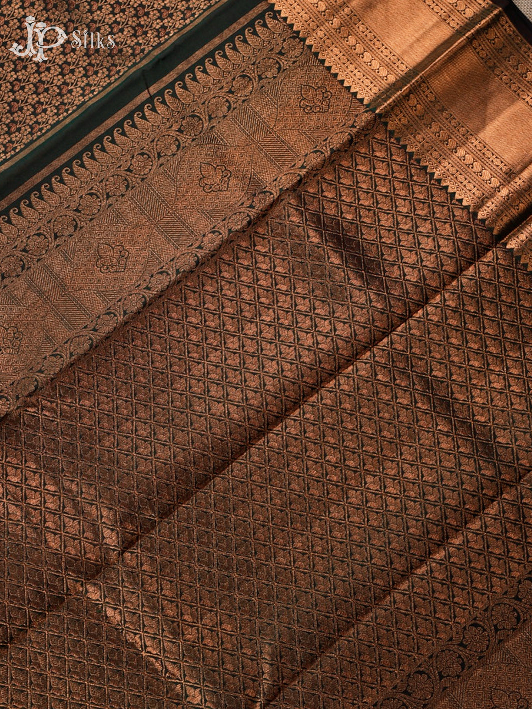 Dark Kombu Green Kanchipuram Pure Silk Saree - E4582