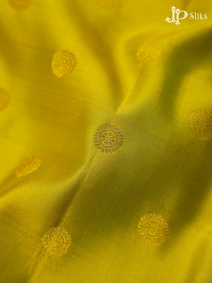 Lime Green And Pink Kanchipuram Silk - D4700