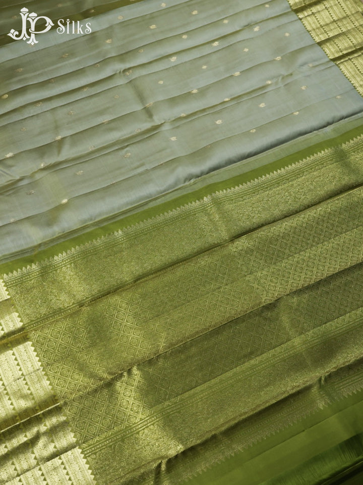 Light Green with Olive Green Kanchipuram Silk saree - F2365 - View 3