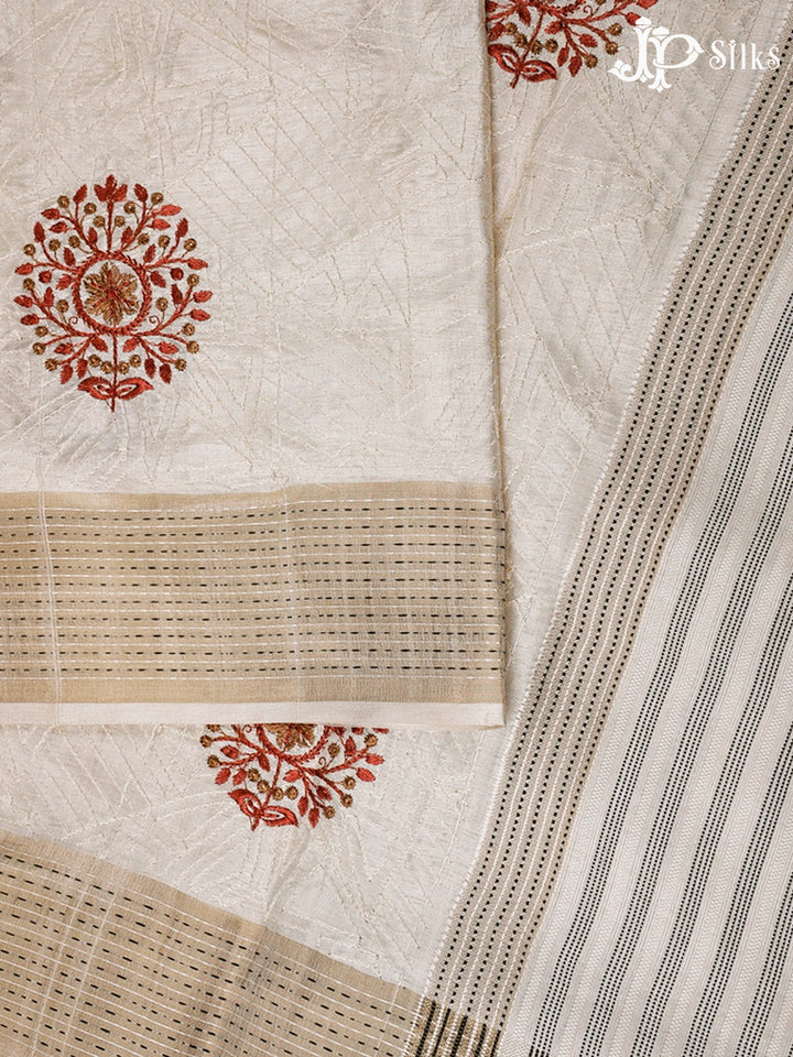 Off-White Semi Tussar Saree - G119