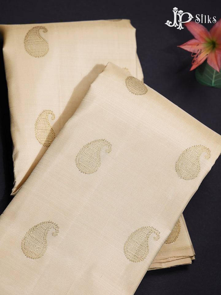 Off White & Pista Green Kanchipuram 2G Zari Silk Saree - H10