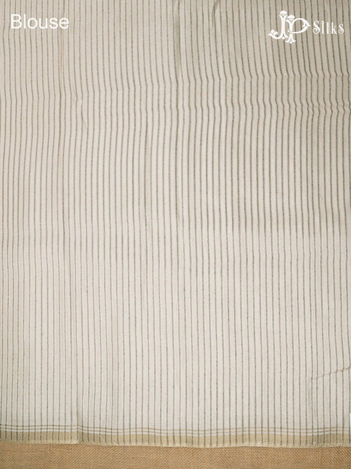 Off-White Semi Tussar Saree - G182