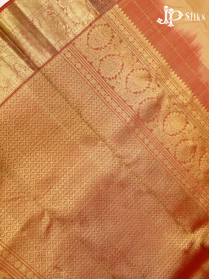 Cream and Onion Pink Kanchipuram Silk Saree - F6