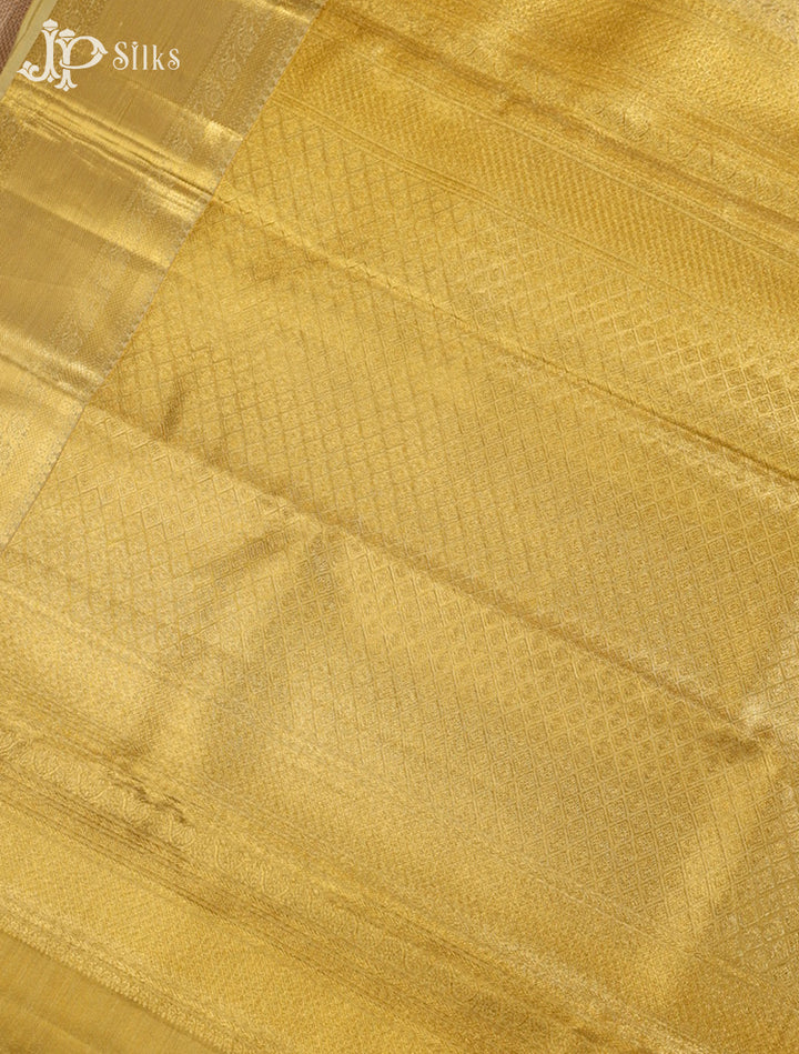 Gold Kanchipuram Silk Saree - G352