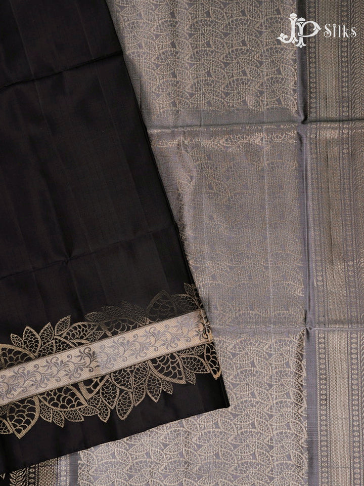 Black Soft Silk Saree - F2450